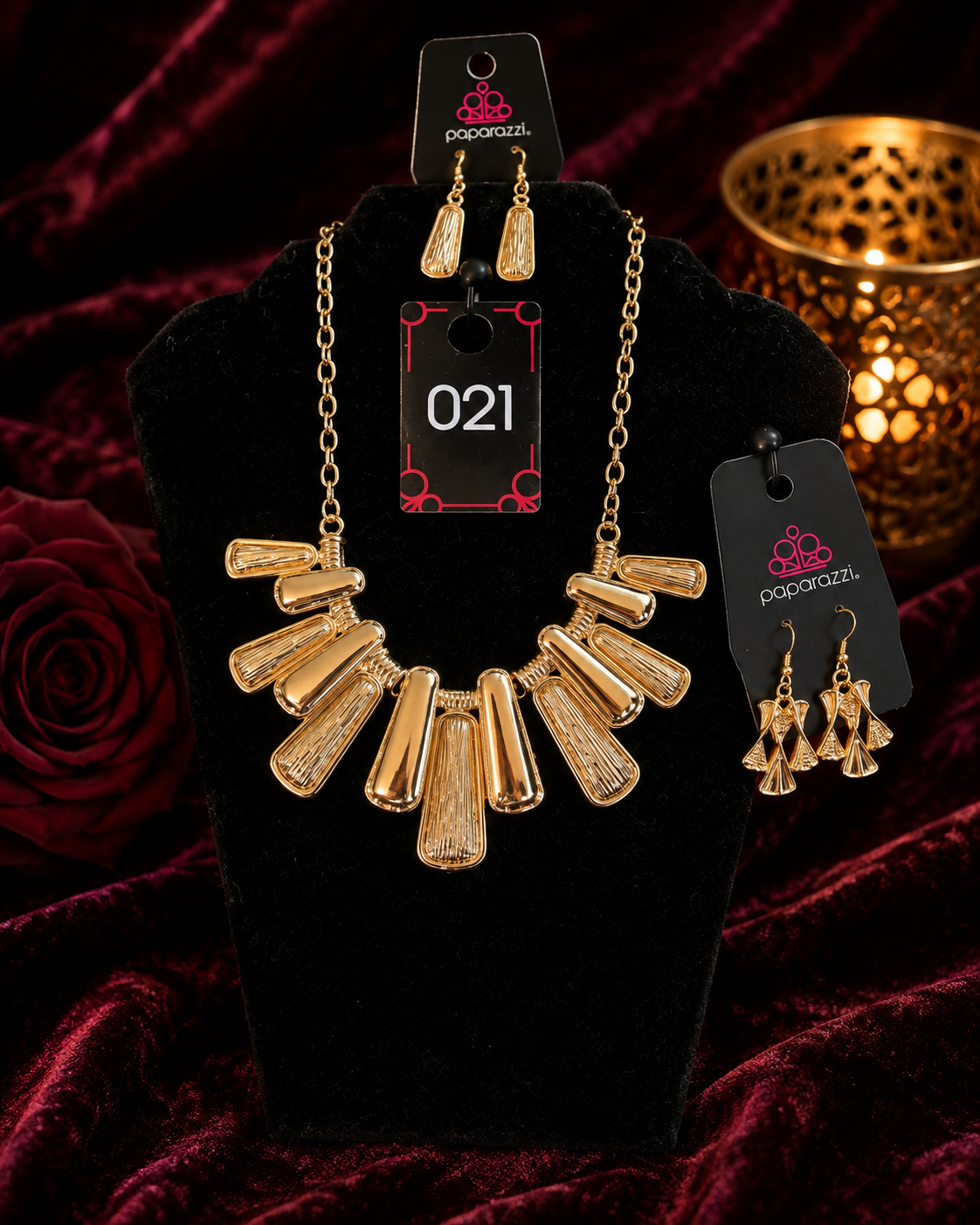 Gold Fan Statement Necklace & Earring Set